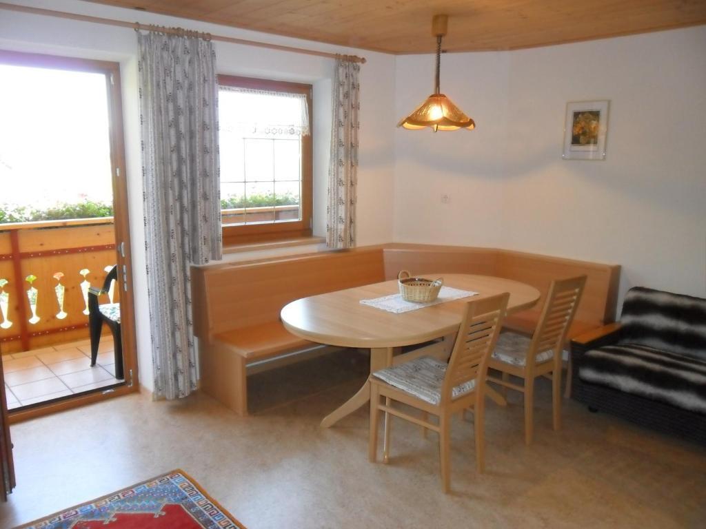Aparthotel Maurerhof Telves Racines Camera foto